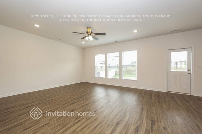 Photo - 3810 Lantern Ln