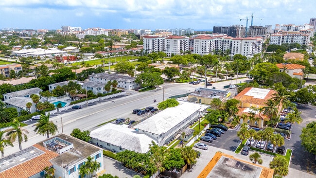 Photo - 330 W Camino Real