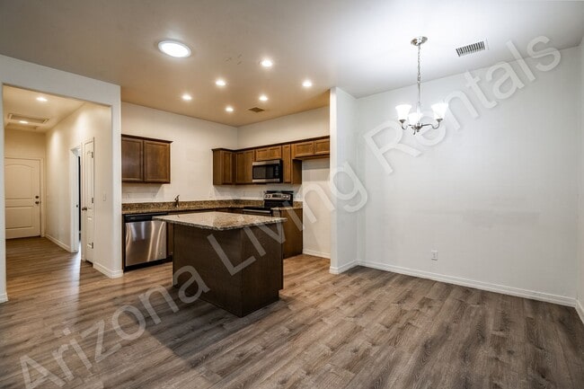 Photo - PEAR3527 Unit B