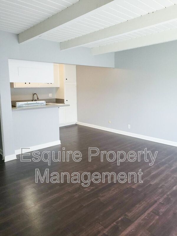 Photo - 990 Ashland Ave Unit 4
