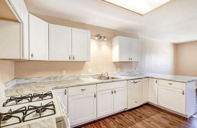 Photo - 2424 Vista Grande Dr NW Unit Guest House