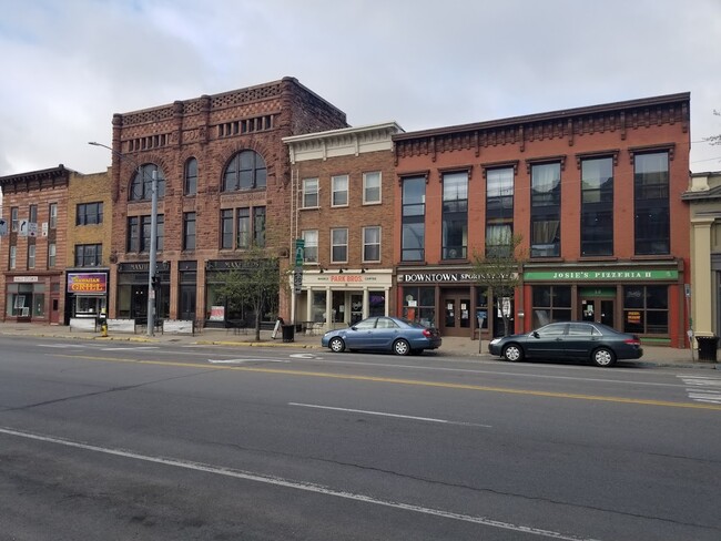 Building - 9 Market Street Apartments