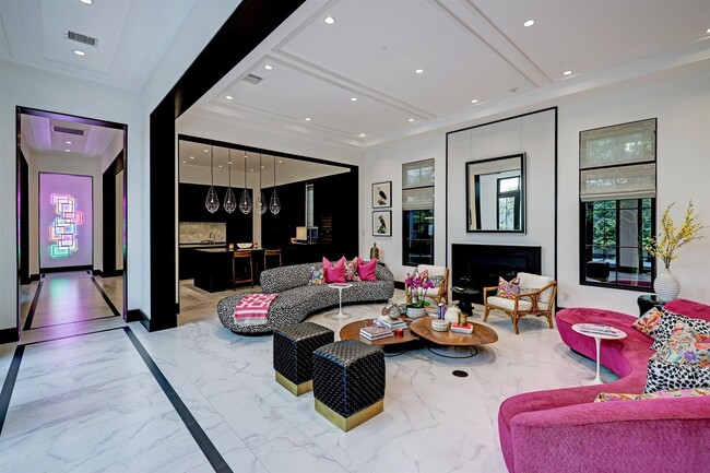 Building Photo - 2521 Westgate Dr