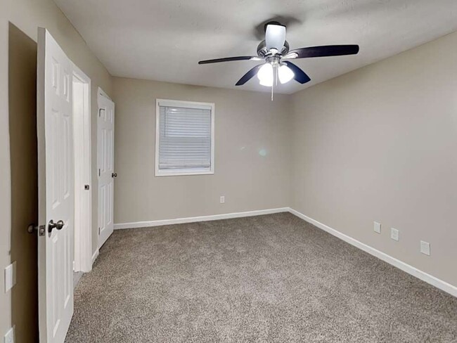211 Hunt Ridge Dr