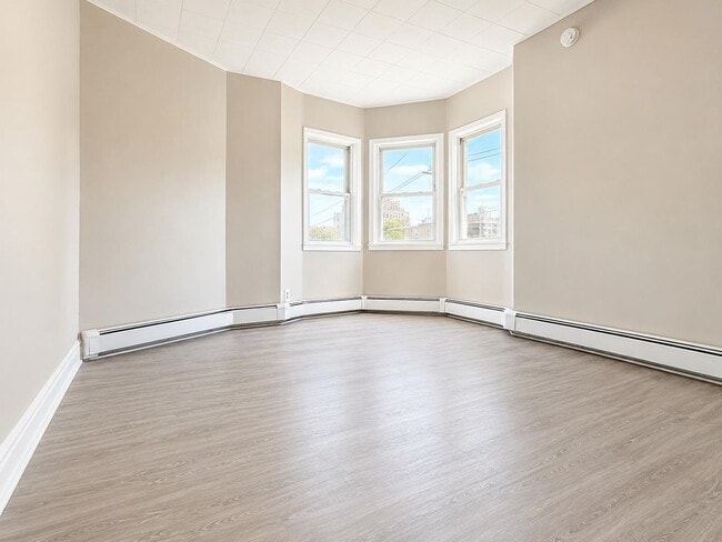 Building Photo - 460 Mercer St Unit 3L