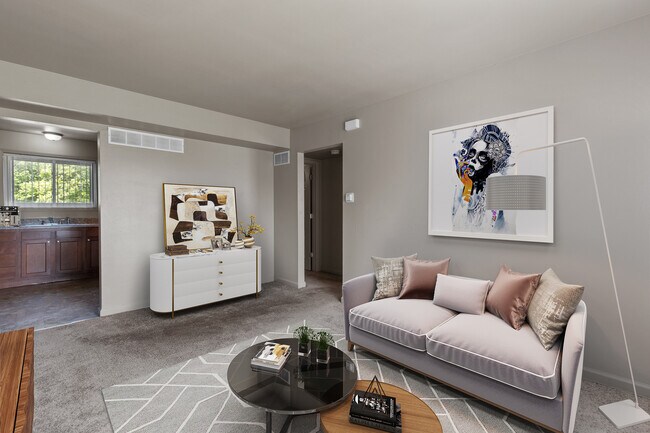 Photo - 45 Teson Garden Walk Unit D