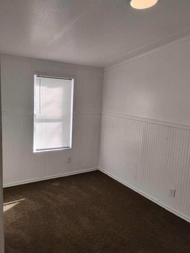 Building Photo - 121 Whiteface Dr