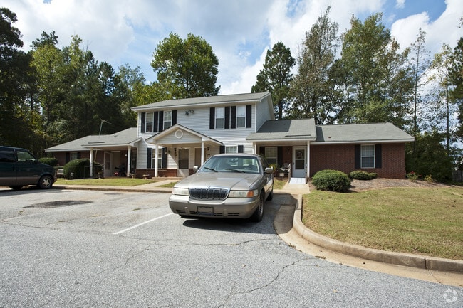 Pine Grove Apartments - Pine Grove Apartments