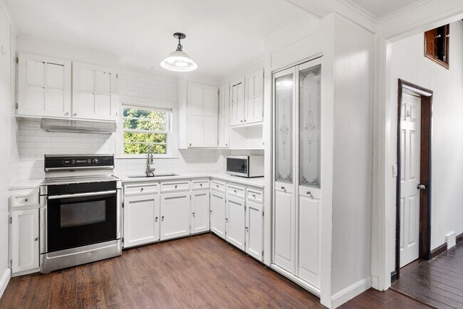 Photo - 42 Pinehurst Ave