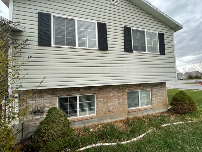 Photo - 4 Bd 3 Bath Home in Lehi