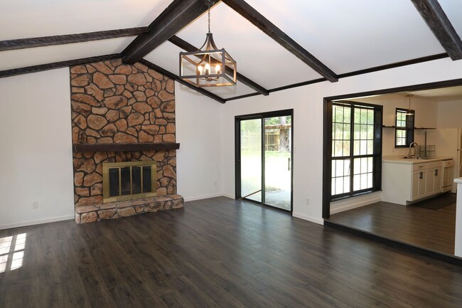 Photo - 2208 Northwood Cir