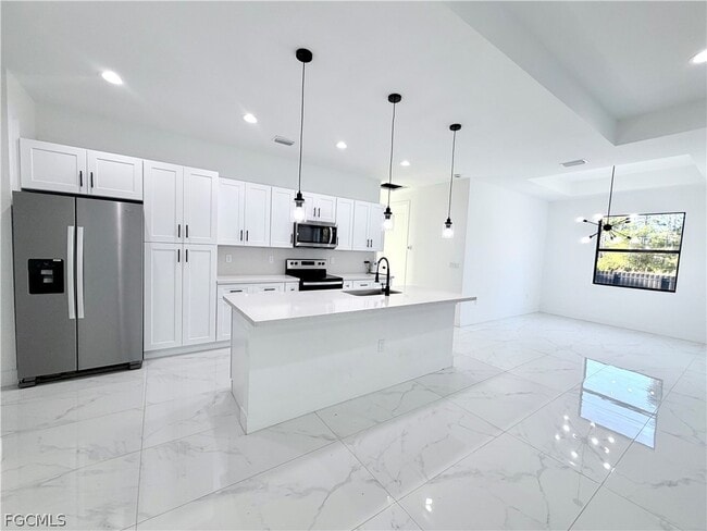 Photo - 312 Rosanna Ave