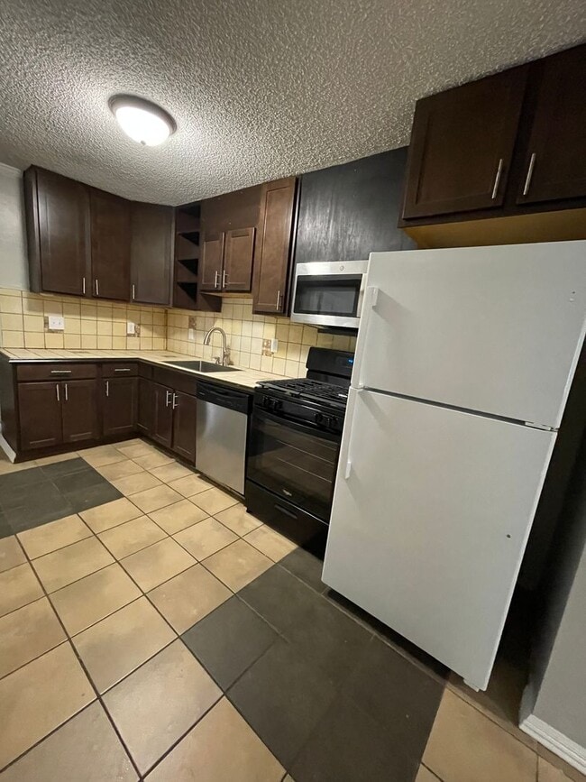 Photo - City Walk Apartments! Unit 225-14