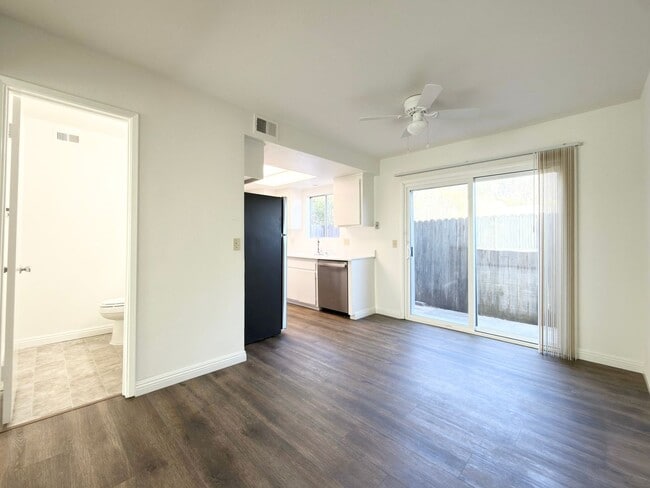 2140 Via Camino Verde Unit 2
