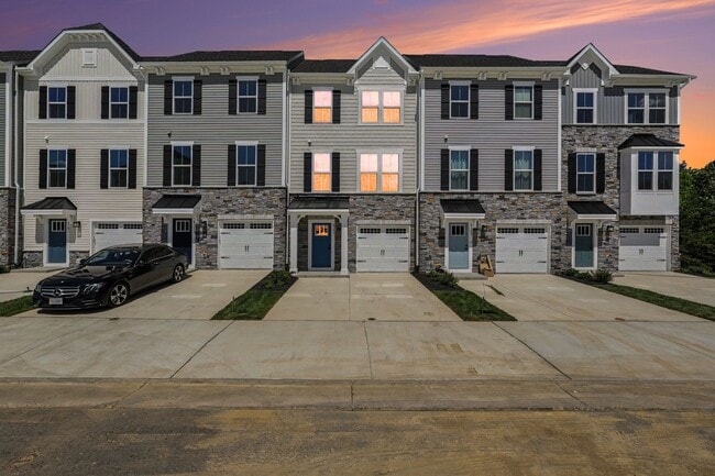 Building Photo - 9177 Edenderry Dr