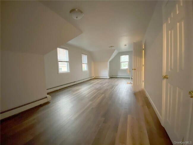 Photo - 31 Fairview Ave Unit 3