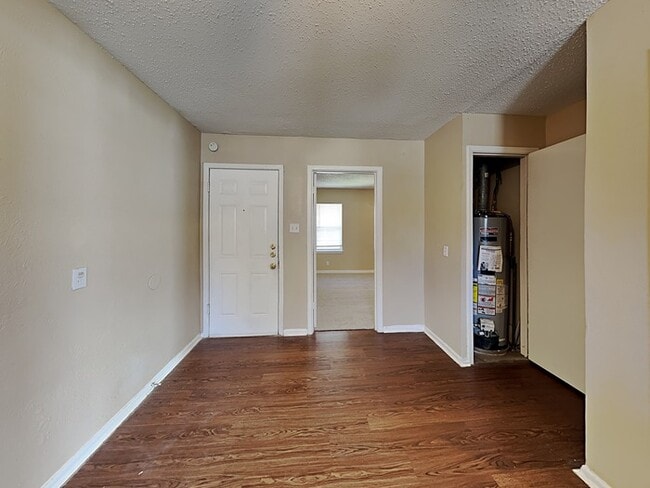 Photo - 649 W Main St