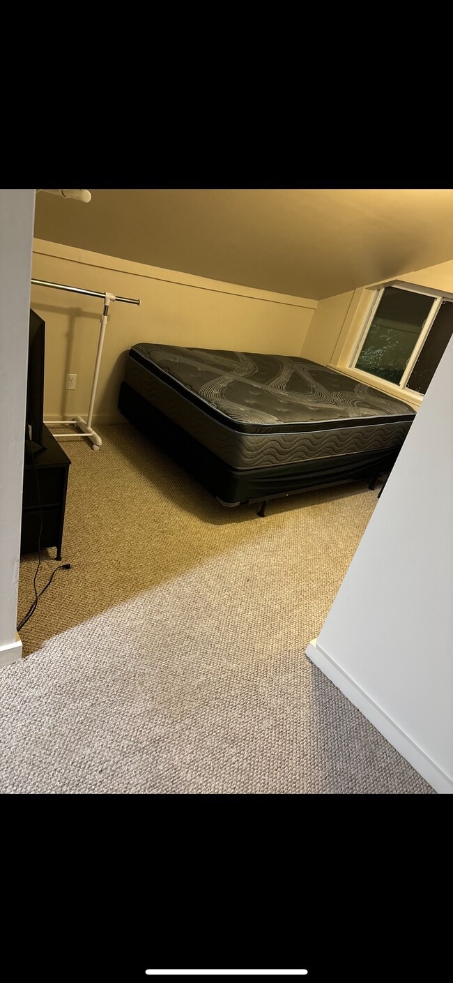 Dormitorio - 265 Sycamore St Unidad C