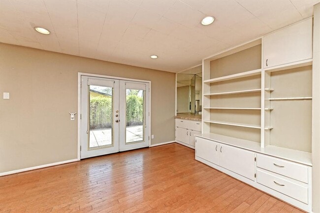 Photo - 5205 Brookdale Ln