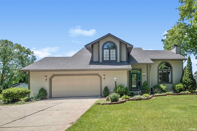 Photo - 52849 Red Fox Trail