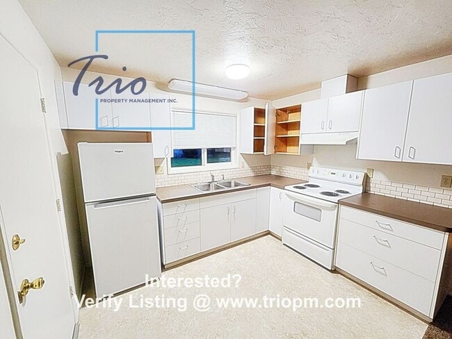 Photo - 817 E 35th Pl