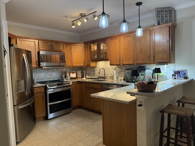 Kitchen - 1701 The Greens Way Unit 411