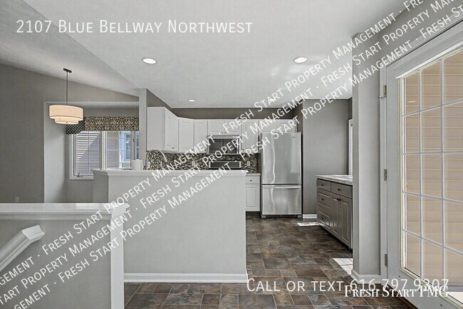 Photo - 2107 Blue Bell Way