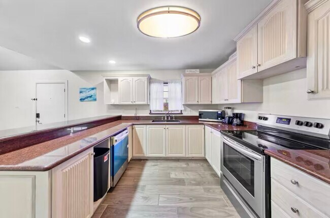 Photo - 102 W Corral St Unit 3