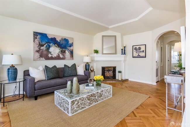 Building Photo - 177 Meadowbrook Dr