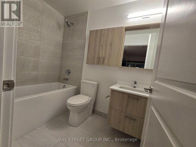 Photo - 50 Upper Mall Wy Unit 1806B