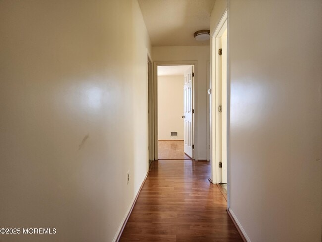 Photo - 1 Skylark Ct