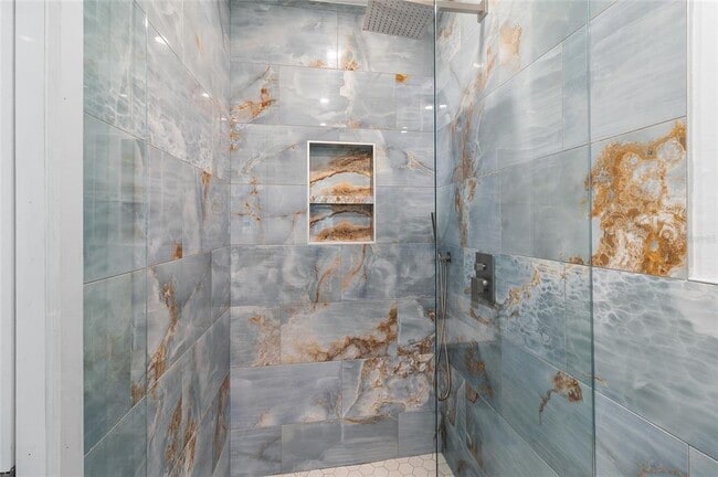 Photo - 3700 Whiting Dr SE