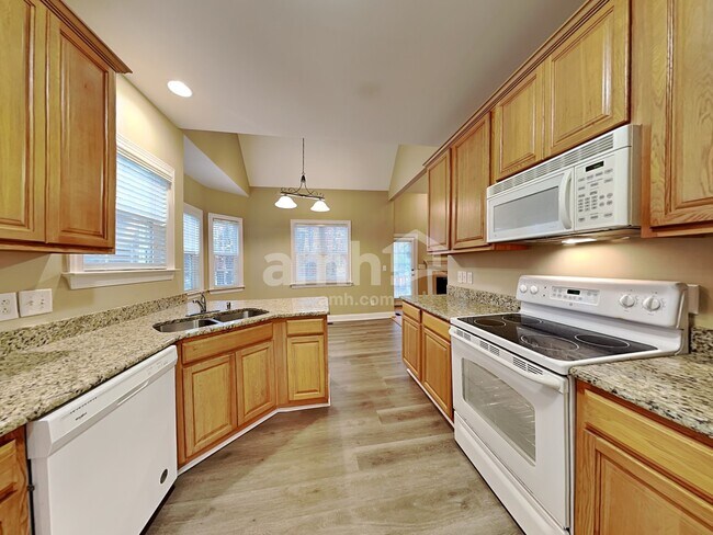 Photo - 146 Lily Xing