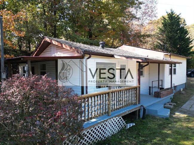 Building Photo - 78 Old Oak Hill Rd