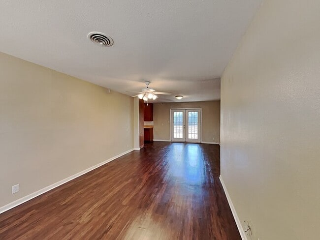 Photo - 764 Oakwood Ave