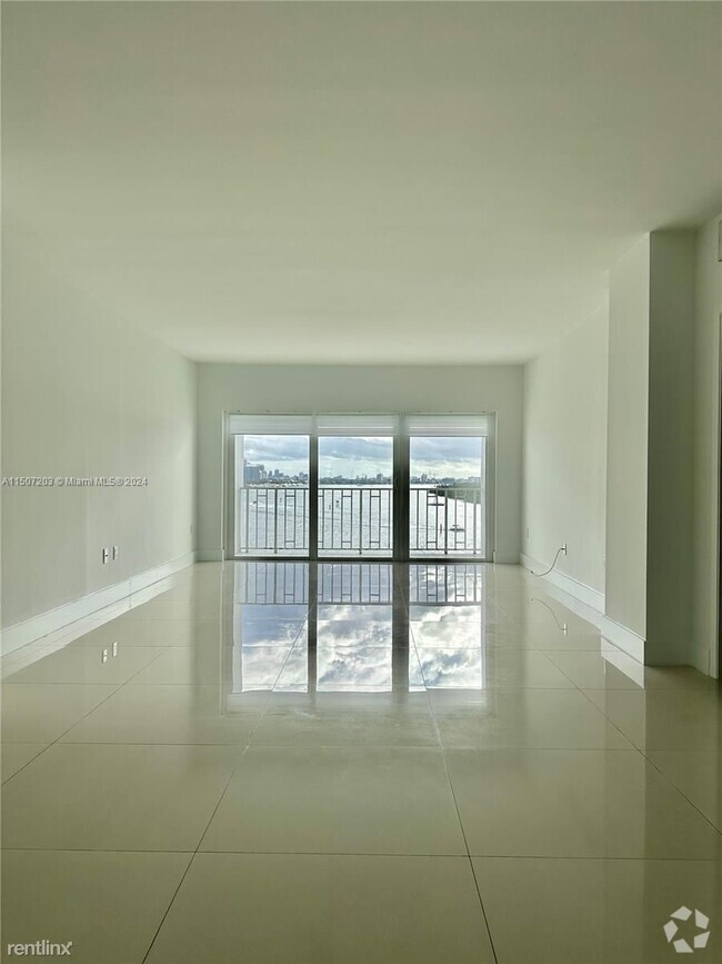 Building Photo - 2 br, 2 bath Condo - 500 Bayview Dr Apt 63... Unit Apt 630