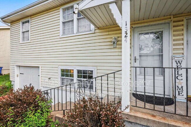 Photo - 1324 E 152nd Terrace