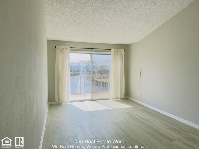 Photo - 2504 Woodgate Blvd Unidad Apt 204