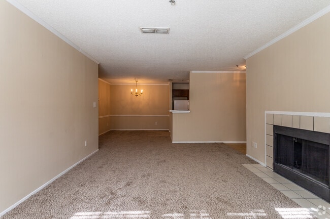 2BD, 1BR - 978SF - Living Area