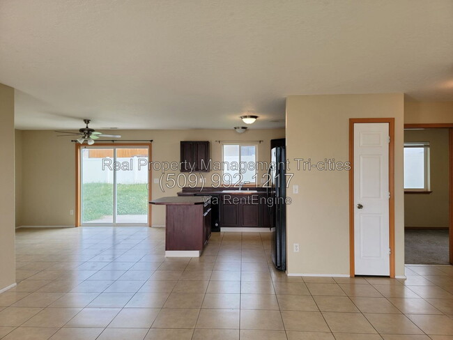 Photo - 6305 Thistledown Dr