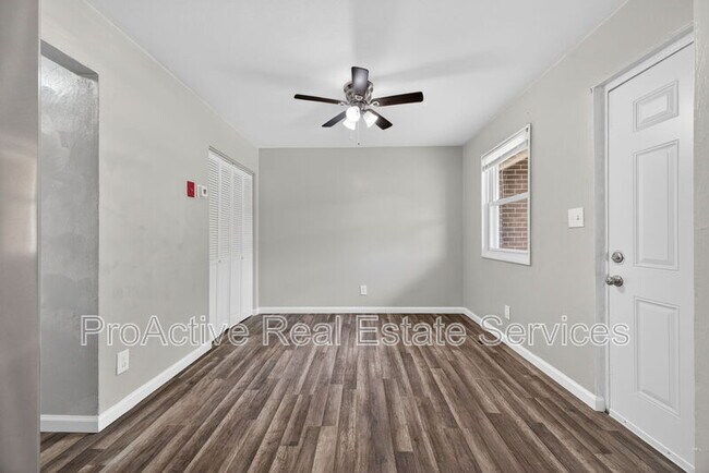 Photo - 6430 Faraday Ct