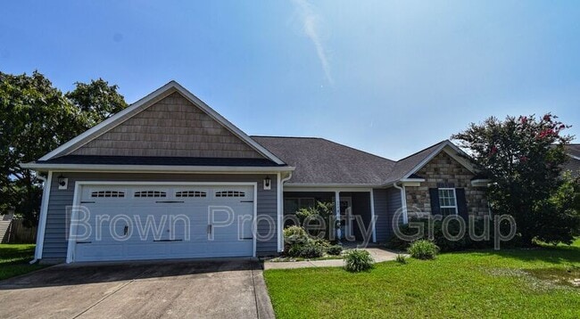 Photo - 494 Hogart St