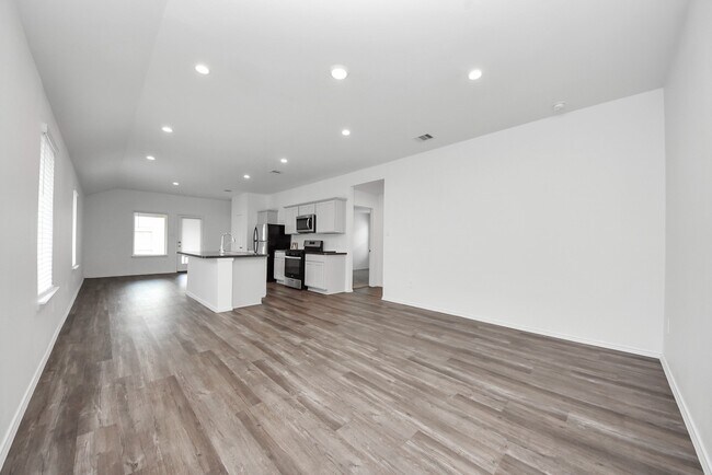 Photo - 5611 Simcrest Grove Dr