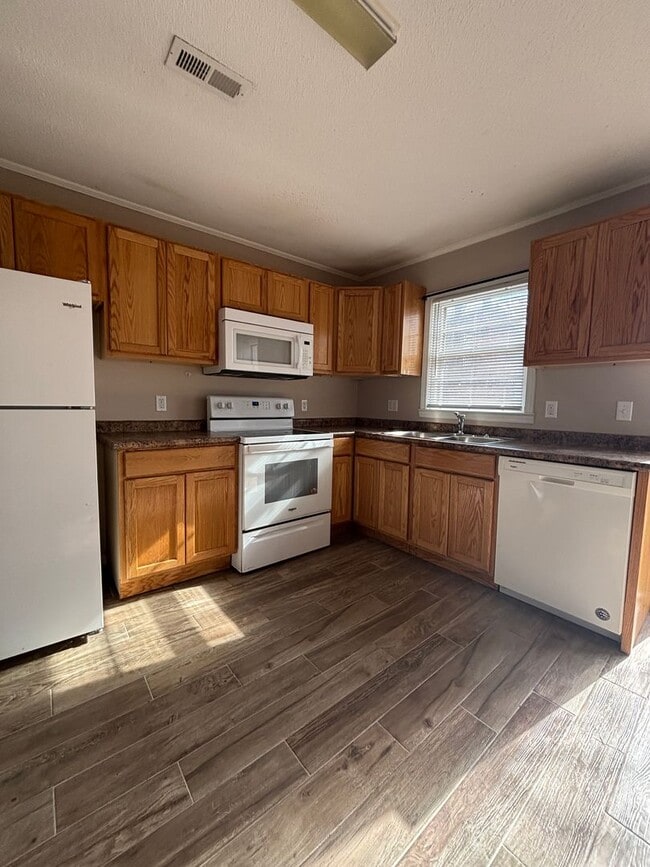 Photo - New Listing!