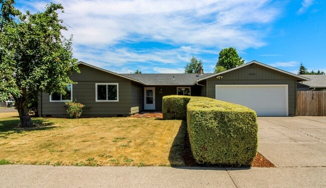 Building Photo - 1488 Warbler Dr SE