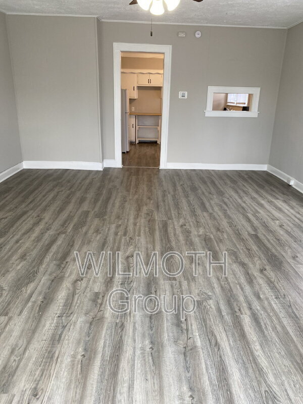 Photo - 5338 Winthrop Ave