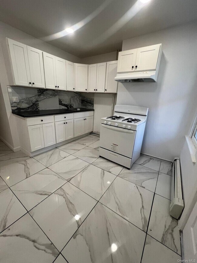 Photo - 21 Knowles St Unidad 2W