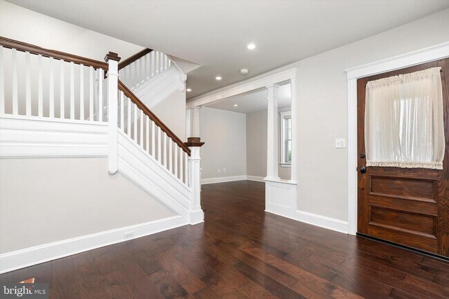 Photo - 5 Madison St