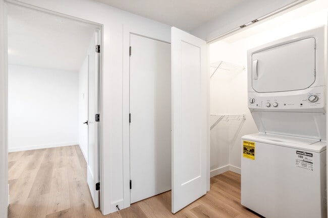 Photo - 6512-6593 93 St NW Unit BSMT 1