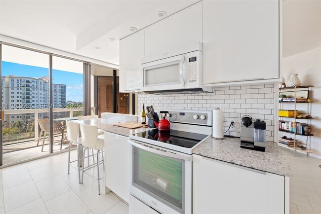 Photo - 20185 E Country Club Dr Unit 904
